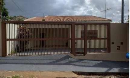 Casa para Venda em São José do Rio Preto, Residencial Machado I, 3 dormitórios, 2 banheiros, 4 vagas