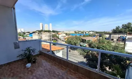 Casa / Sobrado para Venda em Taboão da Serra, Cidade Intercap, 3 dormitórios, 2 suítes, 4 banheiros, 2 vagas