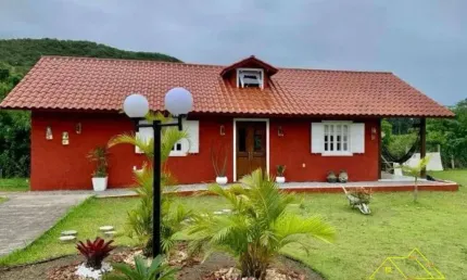 Chácara com 4 dormitórios à venda, 2200 m² por R$ 1.910.000,00 - Sambaqui - Florianópolis/SC