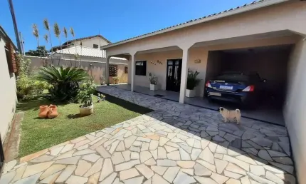 Casa no condomínio Solar dos Cantarinos com 3 dormitórios à venda, 150 m² por R$ 570.000 - São Matheus - São Pedro da Aldeia/RJ