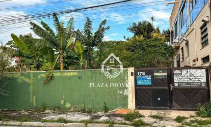 Casa com 3 dormitórios para alugar, 185 m² por R$ 7.000,00/mês - Centro - São Pedro da Aldeia/RJ