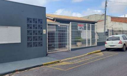 Maravilhosa Casa Térrea com piscina 4 quartos 2 suites em Goiabeiras - Cuiabá - MT