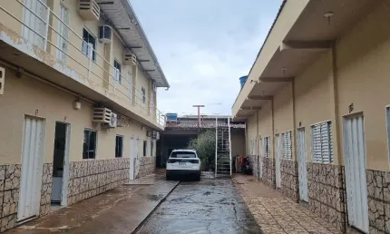Excelente conjunto de kitinetes próximo Unic/Univag/ UFMT