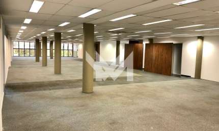 Prédio Comercial Disponível para Locação na Av Braz Leme