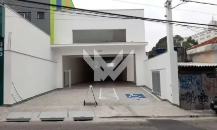 SALÃO COMERCIAL DE 250m² PARA LOCAÇÃO NA VILA MAZZEI