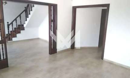 CASA COM 3 QUARTOS E 3 VAGAS DE GARAGEM PARA VENDA NA VILA MARIA ALTA