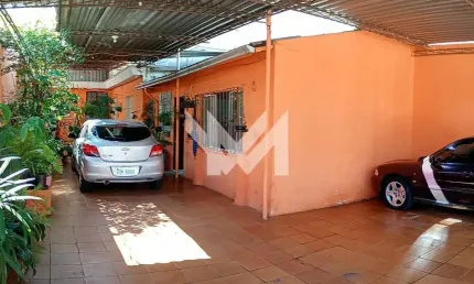 Casa com 4 Quartos e 2 banheiros à Venda, 240 m² - Vila Maria Baixa - São Paulo/SP