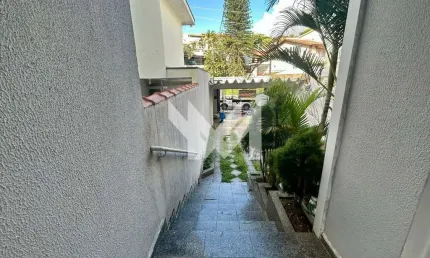 Oportunidade Imperdível! Casa Assobradada para Locação