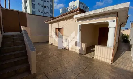 Casa com 3 quartos para alugar na Avenida Ede, 426, Vila Ede, São Paulo