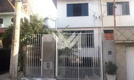 SOBRADO DE 120m² COM 3 QUARTOS E 3 VAGAS PARA VENDA NA VILA PAIVA