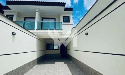 SOBRADO DE 150m² COM 3 SUÍTES E 2 VAGAS PARA VENDA NA VILA MEDEIROS