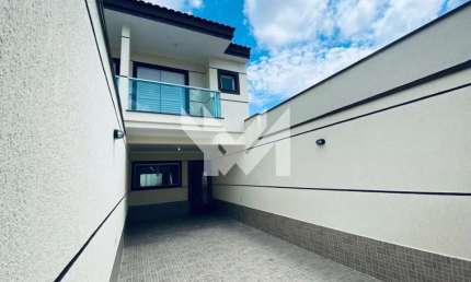 SOBRADO DE 150m² COM 3 SUÍTES E 2 VAGAS PARA VENDA NA VILA MEDEIROS