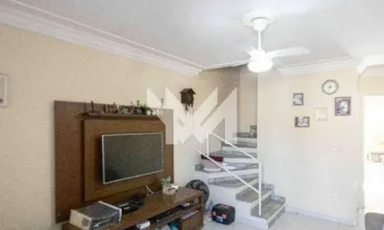 Sobrado de 77m² com 3 quartos e 2 vagas para venda na vila leonor