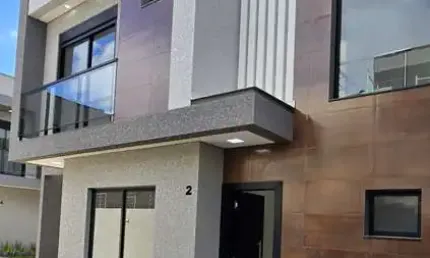Casa em condomínio fechado com 3 quartos à venda na Rua Augusto Zibarth, 279, Uberaba, Curitiba, 97 m2 por R$ 649.000