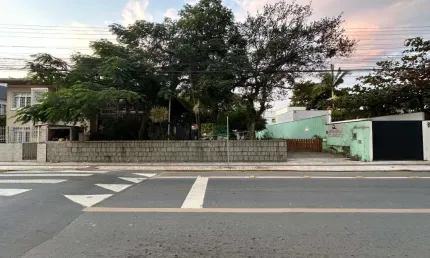 Casa com 8 quartos à venda na Avenida Senador Atílio Fontana, 1038, Balneário Perequê, Porto Belo