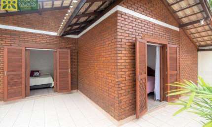 Casa com 3 quartos para alugar na Av. Gov. Celso Ramos, 1515, Centro, Porto Belo