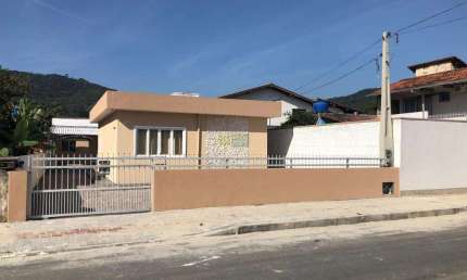 Casa com 4 quartos à venda na Rua Hipólito Rebelo, 295, Centro, Porto Belo