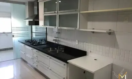 Vendo lindo apartamento com 3 quartos e 3 banheirtos  na glória em macaé
