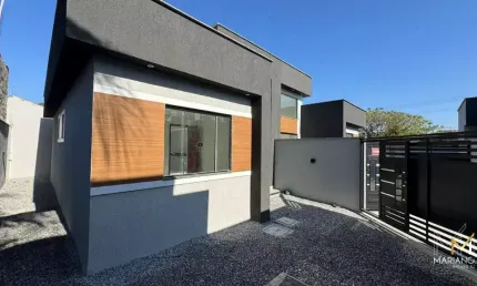 Vendo ótima casa com 2 dormitórios no village em rio das ostras