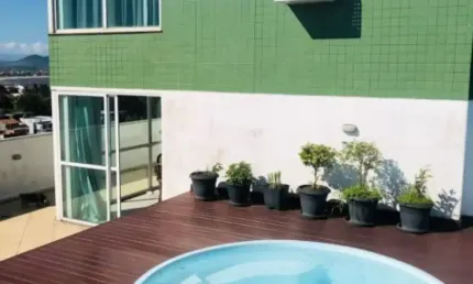 Vendo linda cobertura com 4 dormitórios na imbetiba em macaé