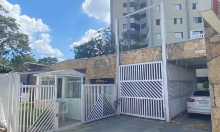 Vende-se Ap com 3 Dormitórios no Condomínio Pedras Raras