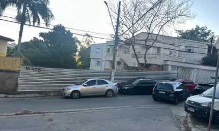 Terreno à venda na Rua Cantigas de Saudade, Jardim Amália, São Paulo