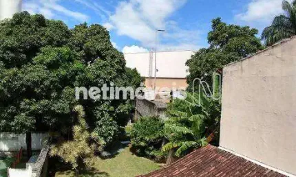 Linda e Ampla Casa 04 Qtos Suíte 2 Varandas Ótima Localização