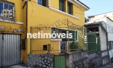 Linda e Ampla Casa Duplex Garagem Quintal Oportunidade