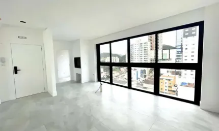 Apartamento à venda, Pioneiros, Balneário Camboriú, SC