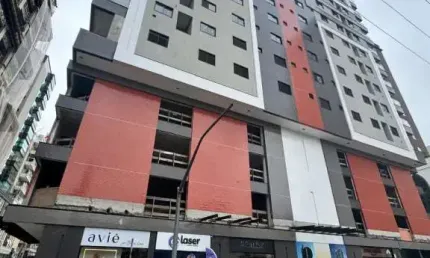 Apartamento com 3 quartos à venda na Rua 256, 378, Meia Praia, Itapema