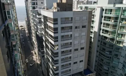 Apartamento com 3 quartos à venda na Rua 315, 175, Meia Praia, Itapema