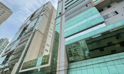 Apartamento com 4 quartos à venda na Rua 272, 222, Meia Praia, Itapema