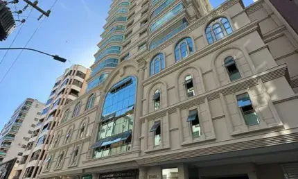 Apartamento com 4 quartos à venda na Rua 254, 117, Meia Praia, Itapema