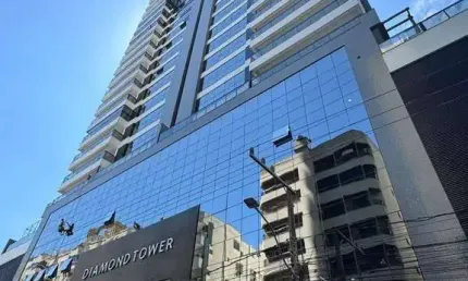 Apartamento com 4 quartos à venda na Rua 248, 55, Meia Praia, Itapema