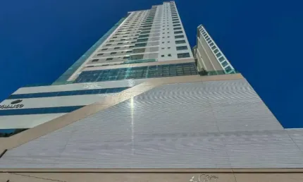 Apartamento com 4 quartos à venda na Rua 204, 35, Meia Praia, Itapema