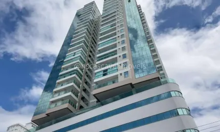 Apartamento com 3 quartos à venda na Rua 204, Meia Praia, Itapema