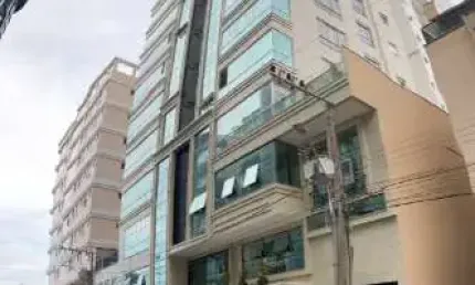 Apartamento com 4 quartos à venda na Rua 319, 78, Meia Praia, Itapema
