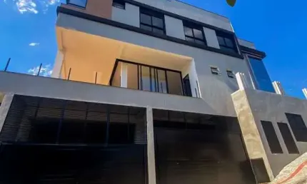 Casa com 4 quartos à venda na Rua 109 L, 11, Canto da Praia, Itapema