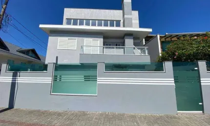 Casa com 7 quartos à venda na Avenida Prefeito Cirino Adolfo Cabral, 3509, Meia Praia, Navegantes