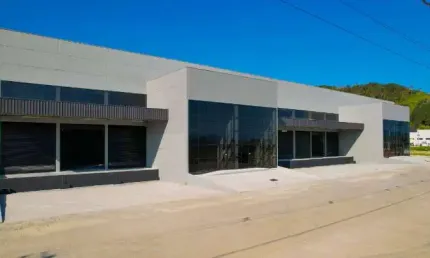 Barracão / Galpão / Depósito à venda na Avenida Joel Noeli Cruz, 5000, Centro, Porto Belo
