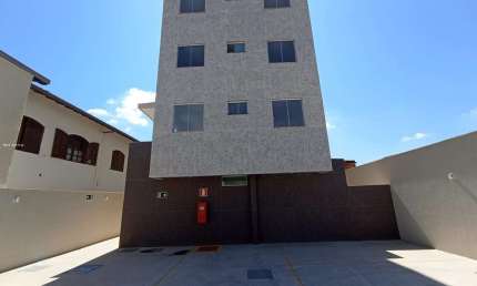 Apartamento com Área Privativa para Venda em Belo Horizonte, Santa Mônica, 2 dormitórios, 1 banheiro, 1 vaga