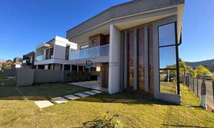 Casa em condomínio fechado com 3 quartos à venda no São João do Rio Vermelho, Florianópolis , 212 m2 por R$ 1.390.000