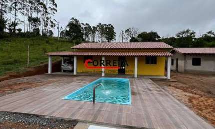 OPORTUNIDADE DE CHÁCARA COM PISCINA EM FASE DE ACABAMENTO IBIÚNA-SP