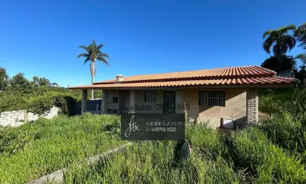 CHÁCARA Á VENDA EM CONDOMÍNIO FECHADO RECÉM CONSTRUÍDA IBIÚNA-SP