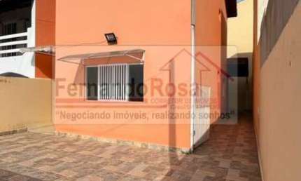 Sobrado para Venda em São Sebastião, Pontal da Cruz, 3 dormitórios, 2 suítes, 3 banheiros, 2 vagas
