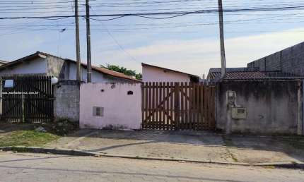 Casa para Venda em Caraguatatuba, Perequê Mirim, 2 dormitórios, 1 banheiro, 4 vagas