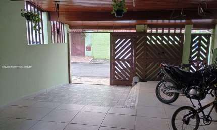 Casa para Venda em Caraguatatuba, Porto Novo, 4 dormitórios, 2 suítes, 3 banheiros, 2 vagas
