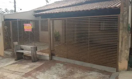 Casa com 2 quartos à venda na Rua Lagoa Dourada, 130 B, Jardim do Lago, Cambé