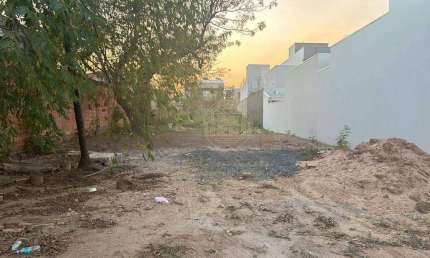 Terreno à venda na Rua Trinta e Seis, Santa Cruz II, Cuiabá