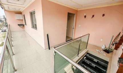 Cidade de Deus - Casa de 80m² + Apartamento de 90m² com 2 quartos com suíte e 1 Vaga de garagem